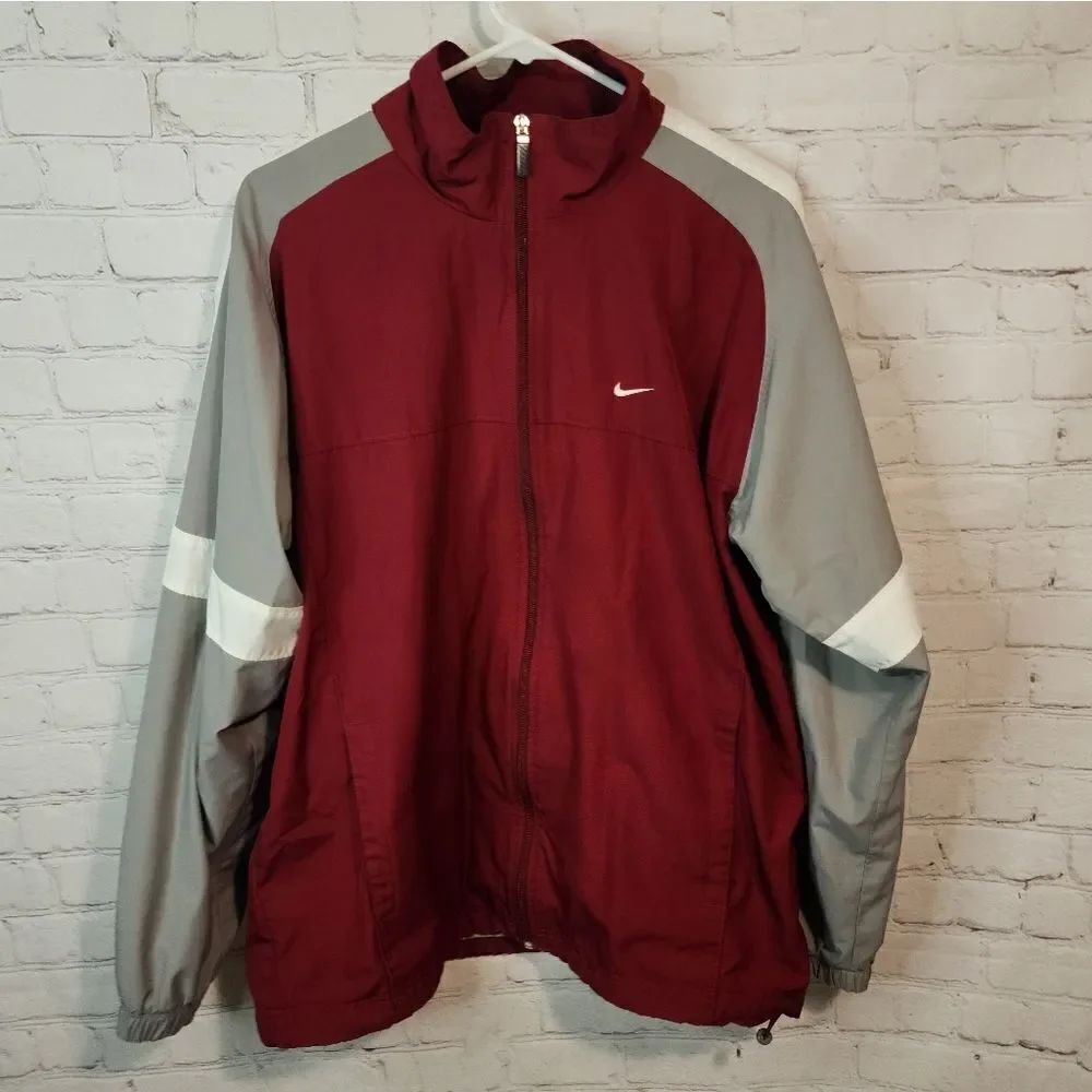 Men's Nike full zip jacket, size Large